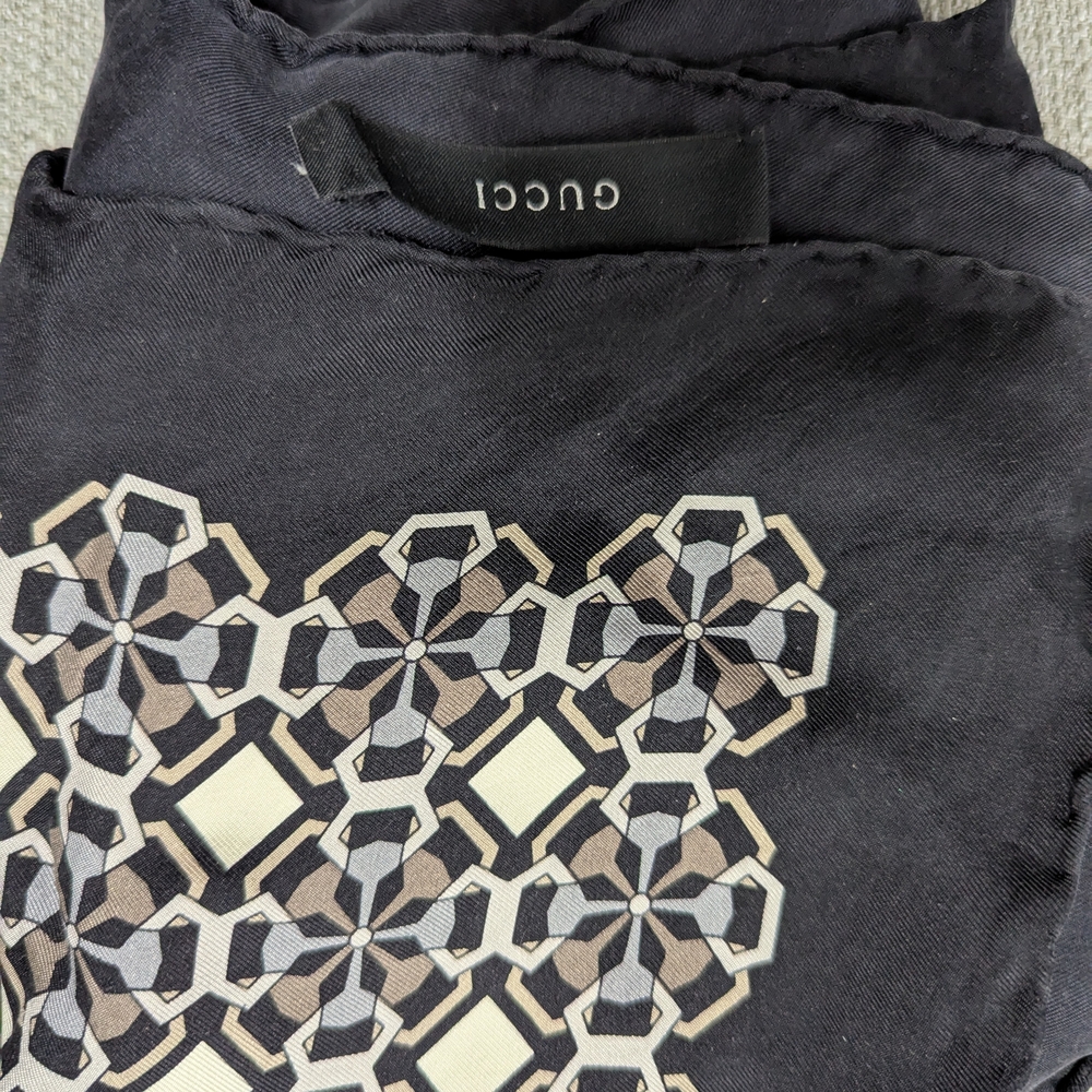 Gucci Black Geometric Pattern Scarf